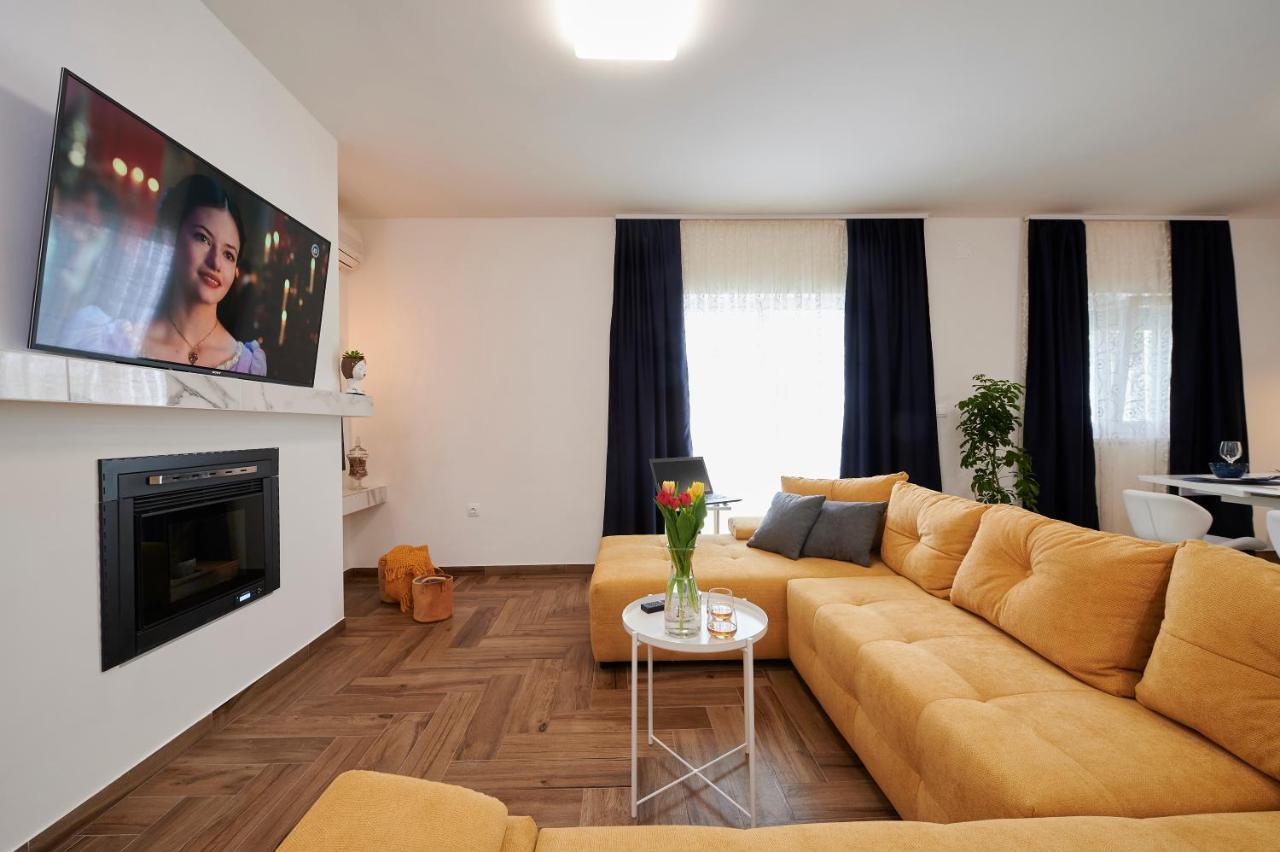 New 4* Apartman Zoa In Trogir Exterior photo